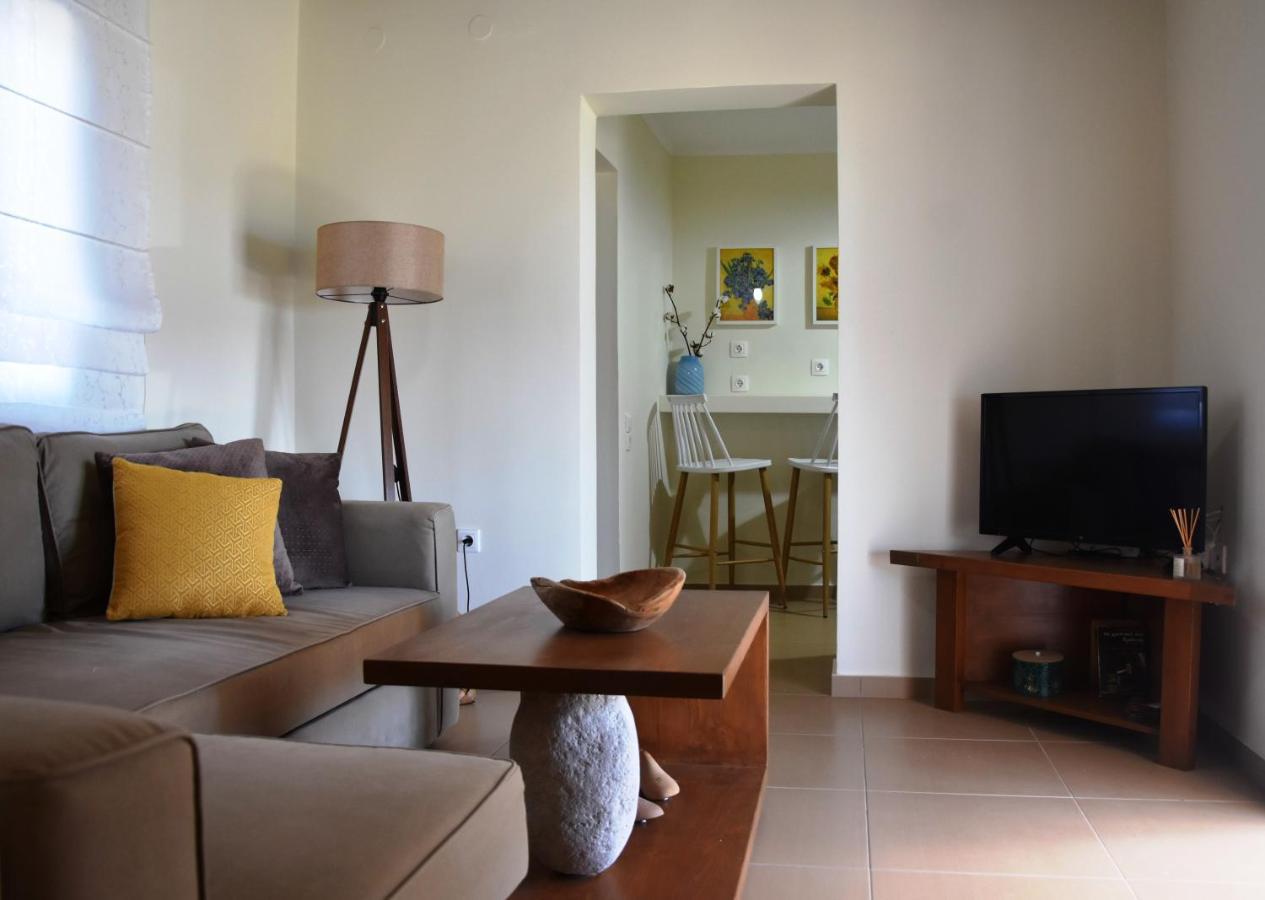 Nelleas Home Adamantas  Dış mekan fotoğraf