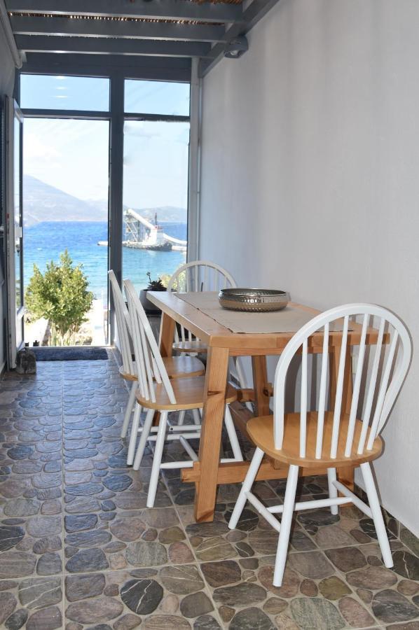 Nelleas Home Adamantas  Dış mekan fotoğraf